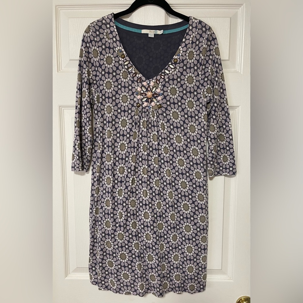 Boden Women's V-Neck 3/4 Sleeve Floral Beaded Neckline Lilac Dress Size 4